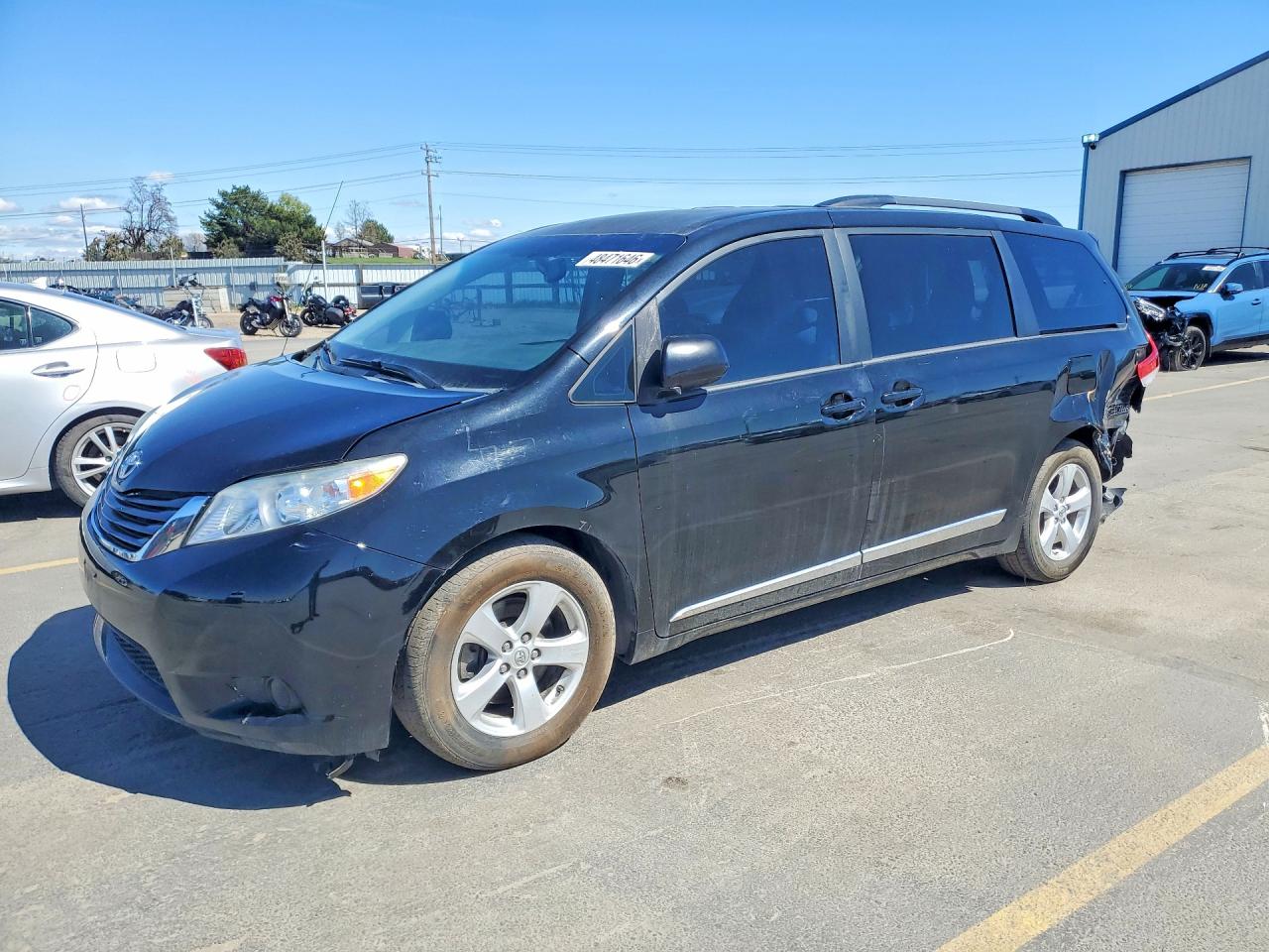 2013 TOYOTA SIENNA