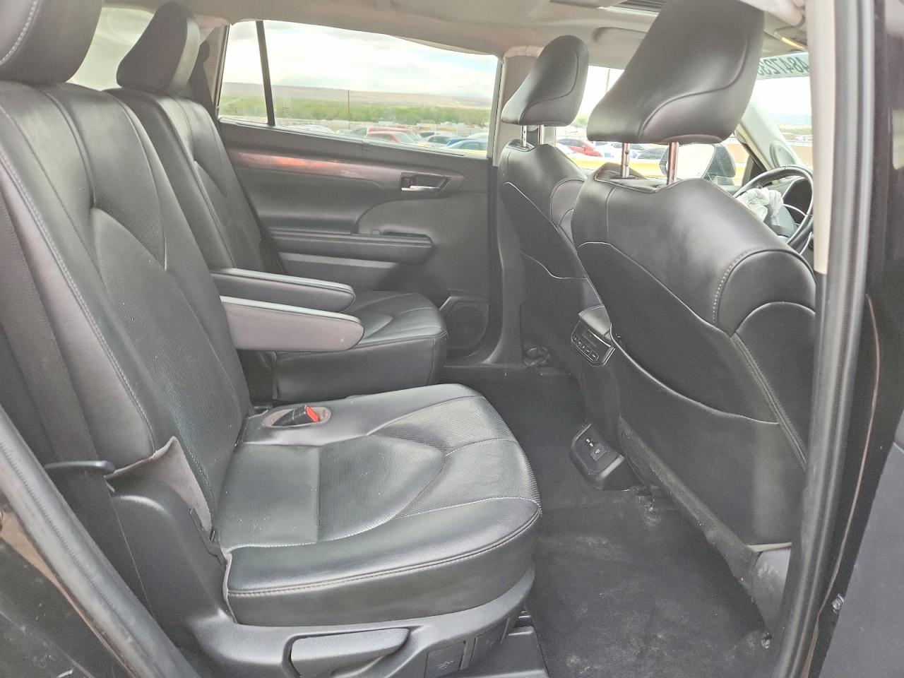 2020 TOYOTA HIGHLANDER LIMITED photo 11