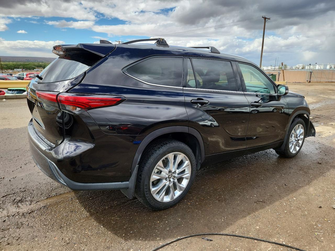 2020 TOYOTA HIGHLANDER LIMITED photo 3