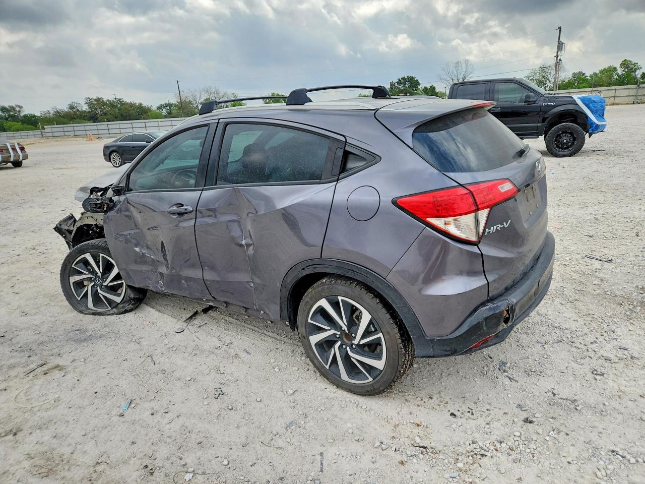 2019 HONDA HR-V SPORT photo 2