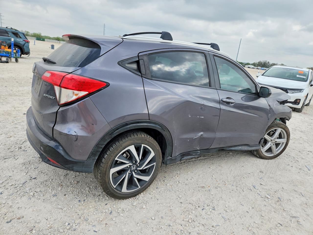 2019 HONDA HR-V SPORT photo 3
