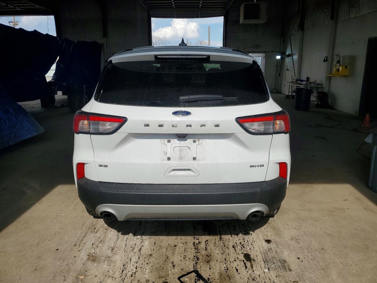 2022 FORD ESCAPE SE photo 6