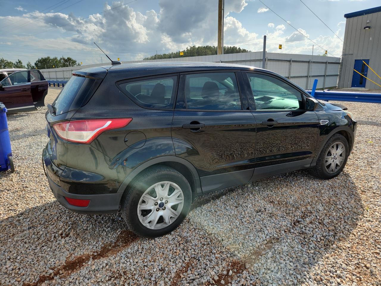 2016 FORD ESCAPE S photo 3