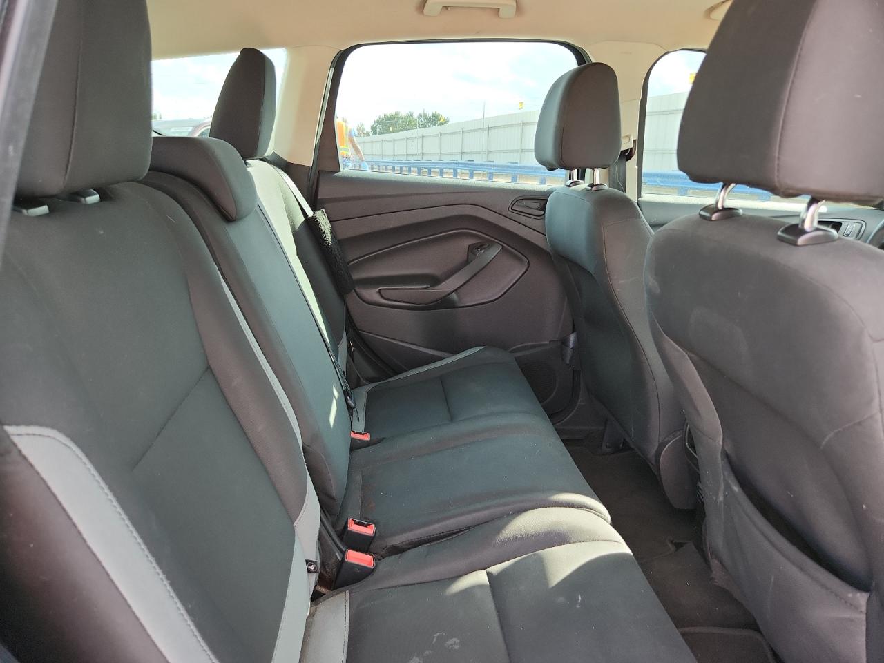 2016 FORD ESCAPE S photo 11