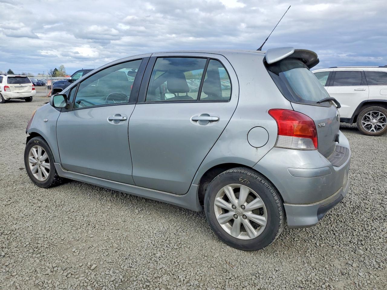 2009 TOYOTA YARIS S photo 4