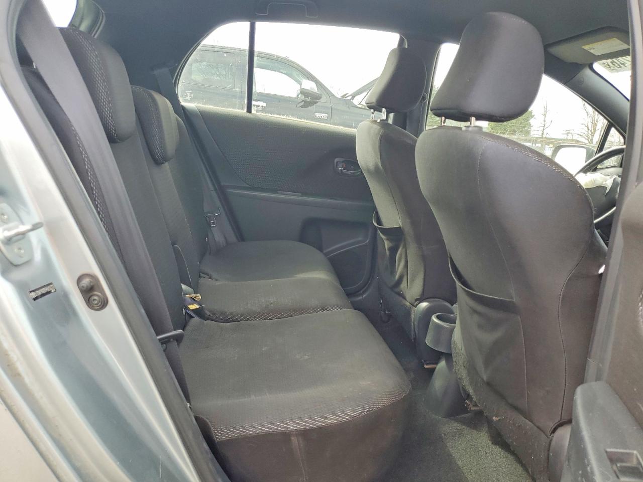 2009 TOYOTA YARIS S photo 28