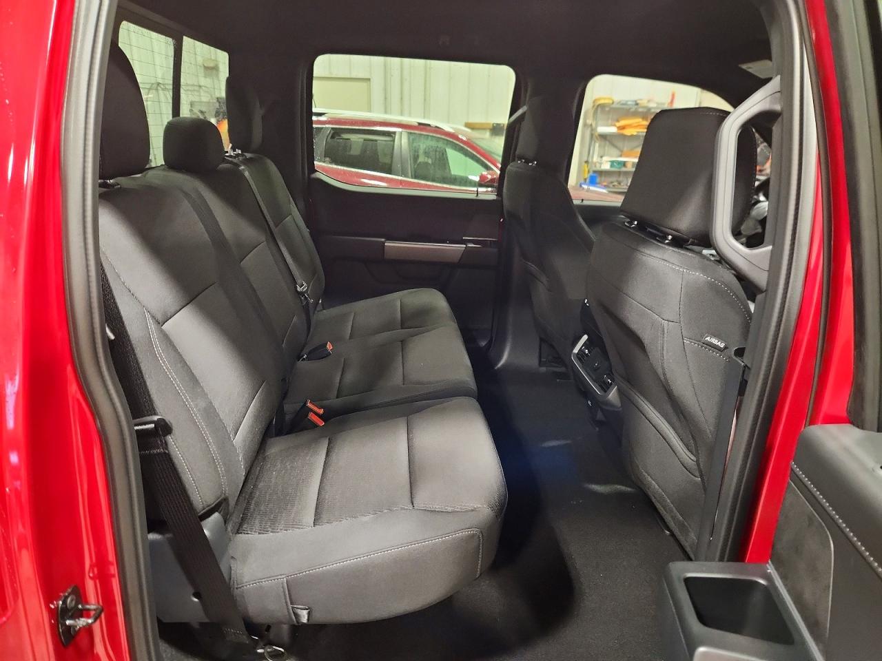 2025 FORD F150 XLT photo 28