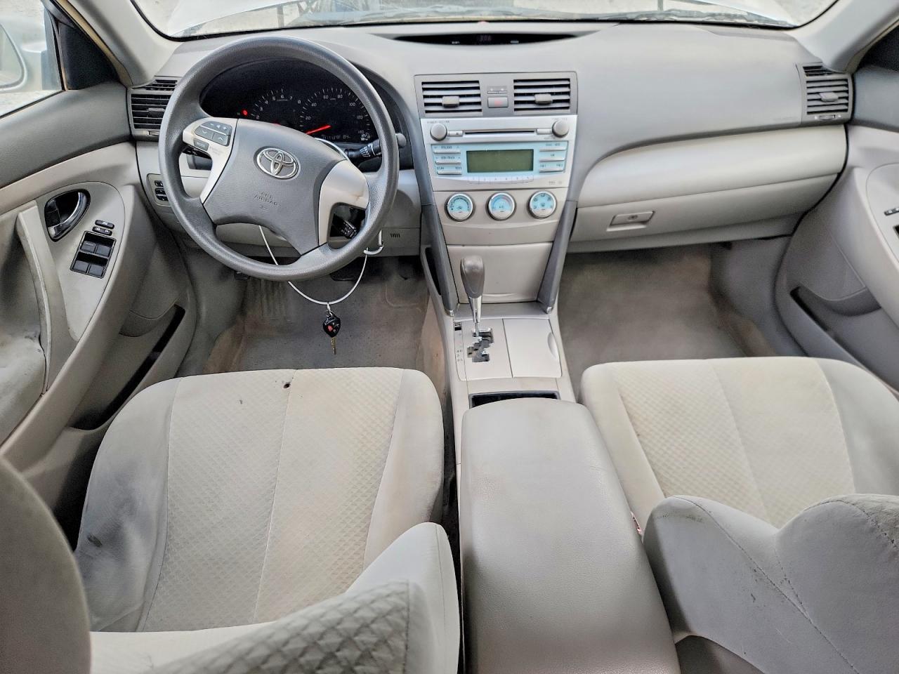 2009 TOYOTA CAMRY LE photo 22