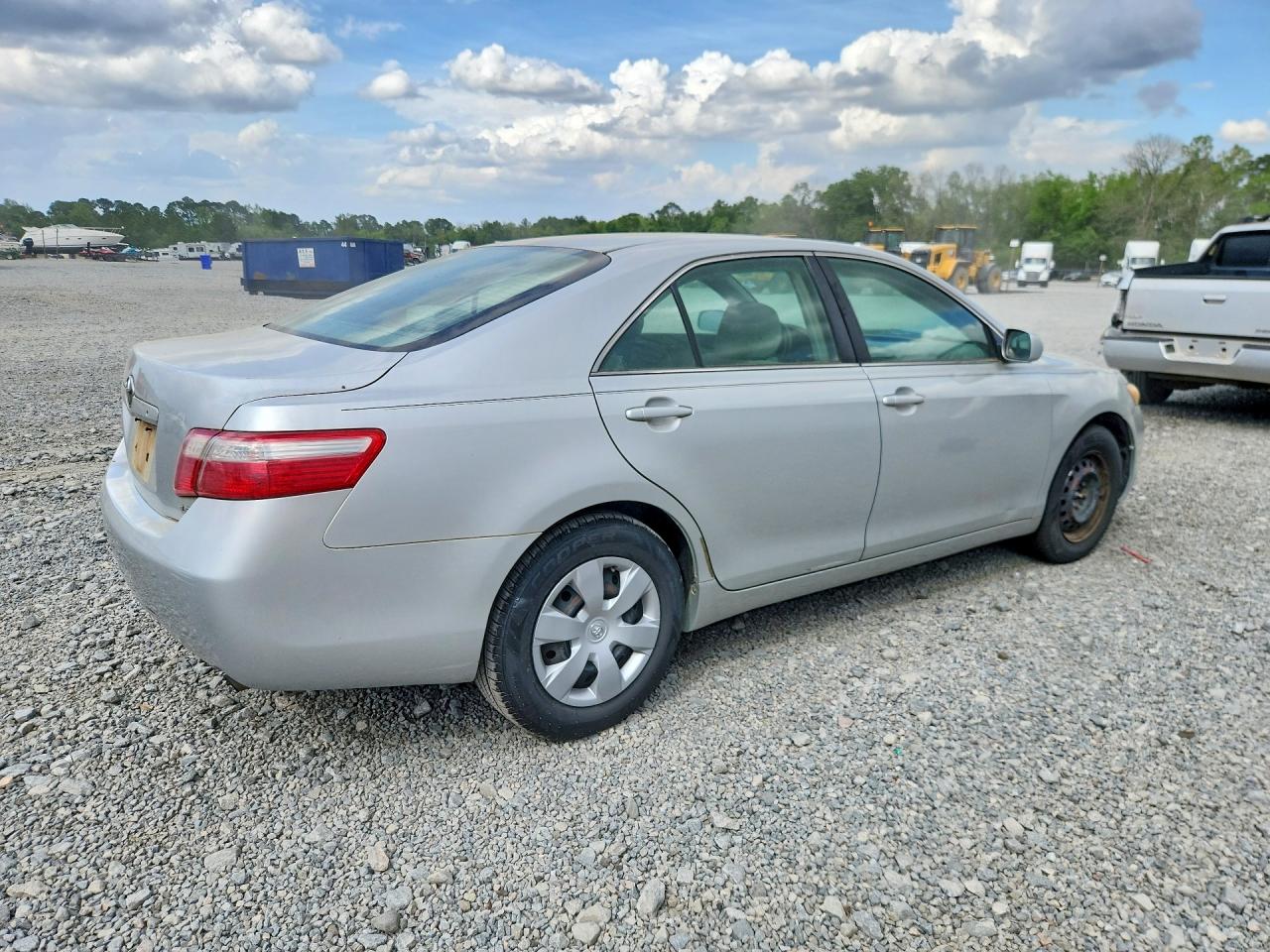 2009 TOYOTA CAMRY LE photo 7