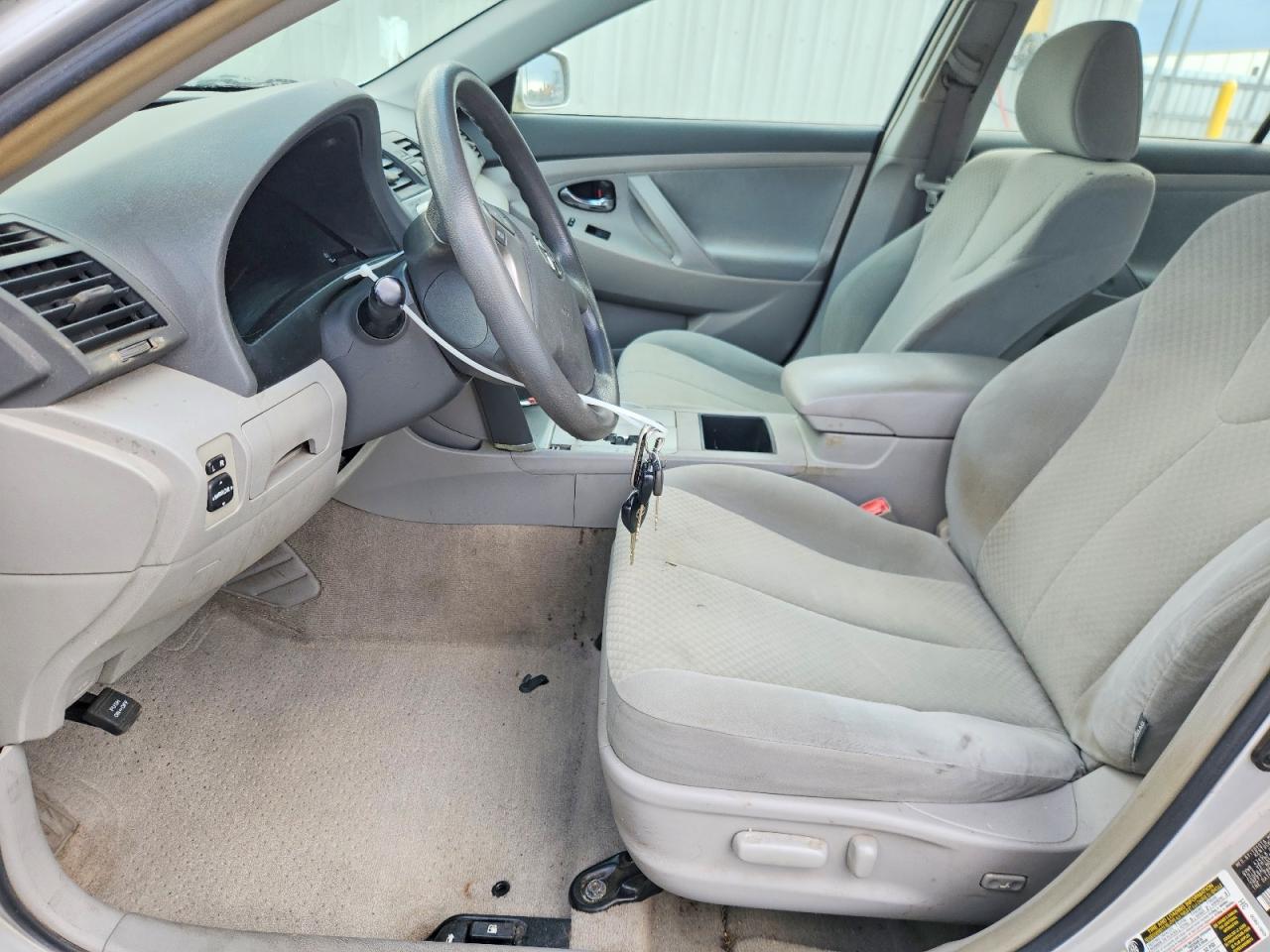 2009 TOYOTA CAMRY LE photo 19
