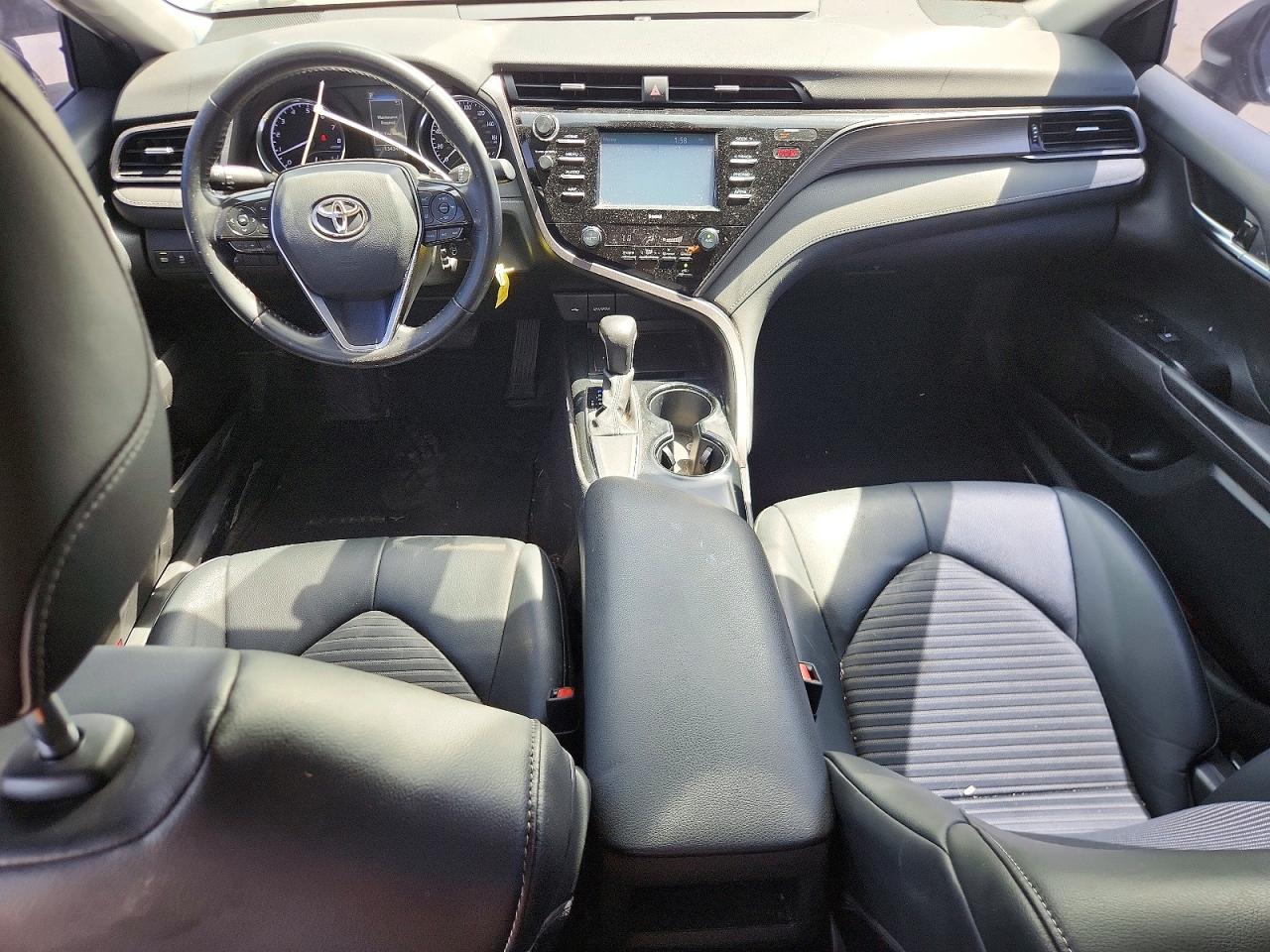 2020 TOYOTA CAMRY SE NIGHTSHADE photo 22