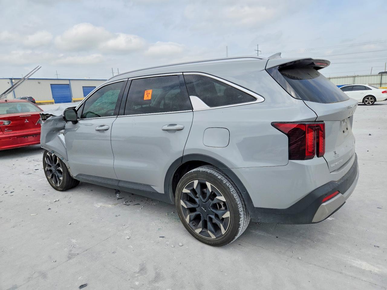 2024 KIA SORENTO SX photo 2