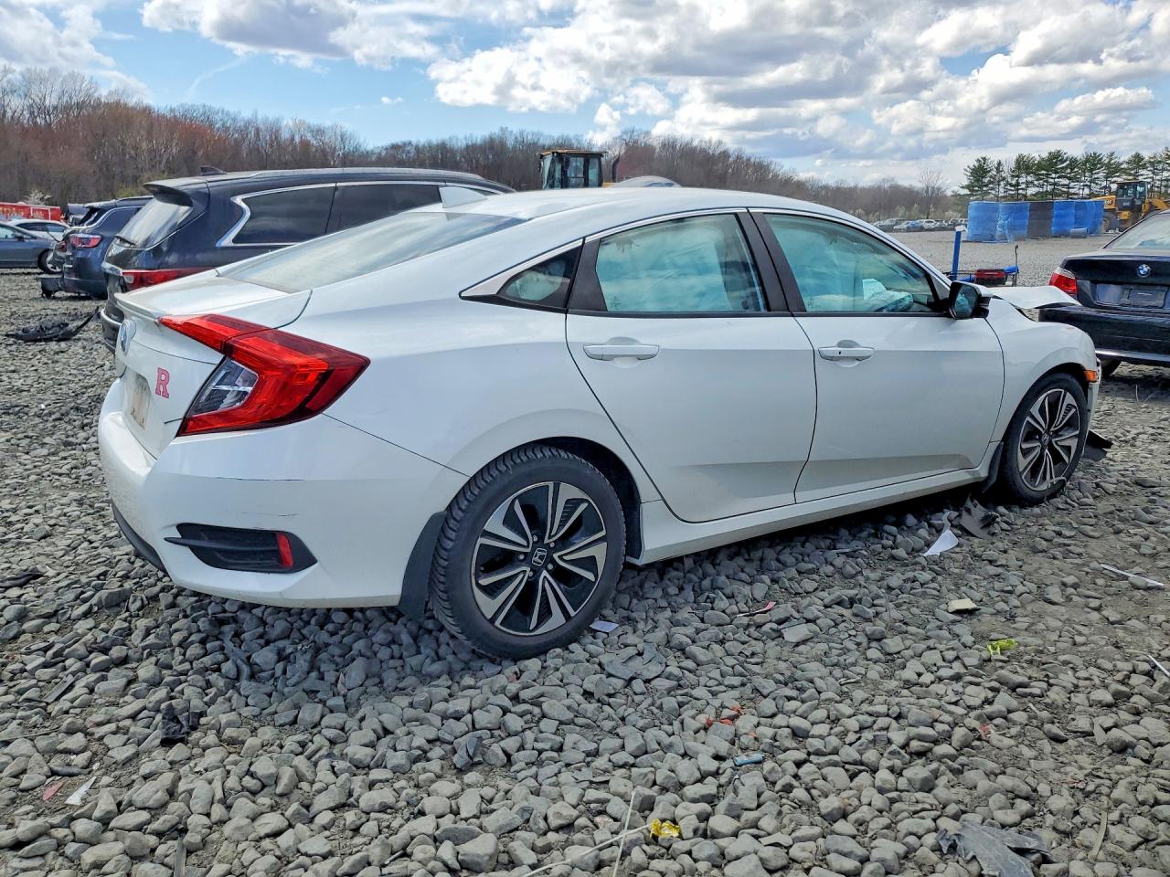 2017 HONDA CIVIC EXL photo 5