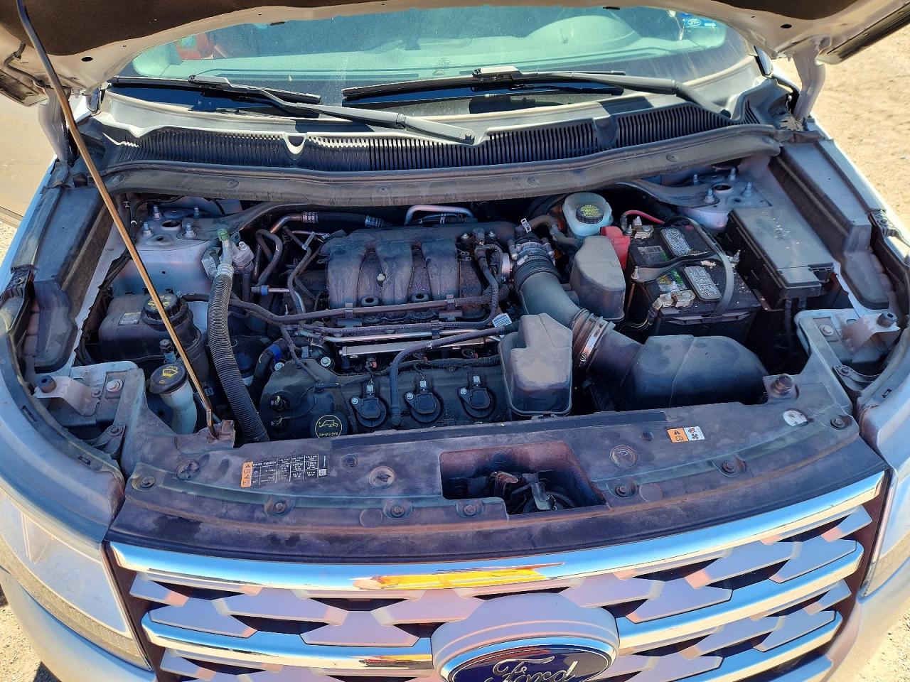 2019 FORD EXPLORER XLT photo 34