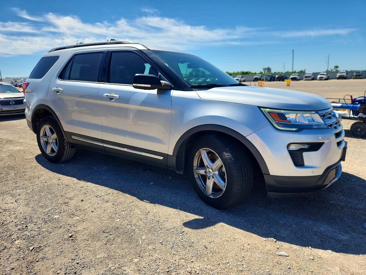 2019 FORD EXPLORER XLT photo 10