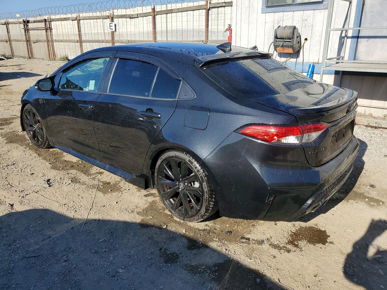 2021 TOYOTA COROLLA SE NIGHTSHADE EDITION photo 4