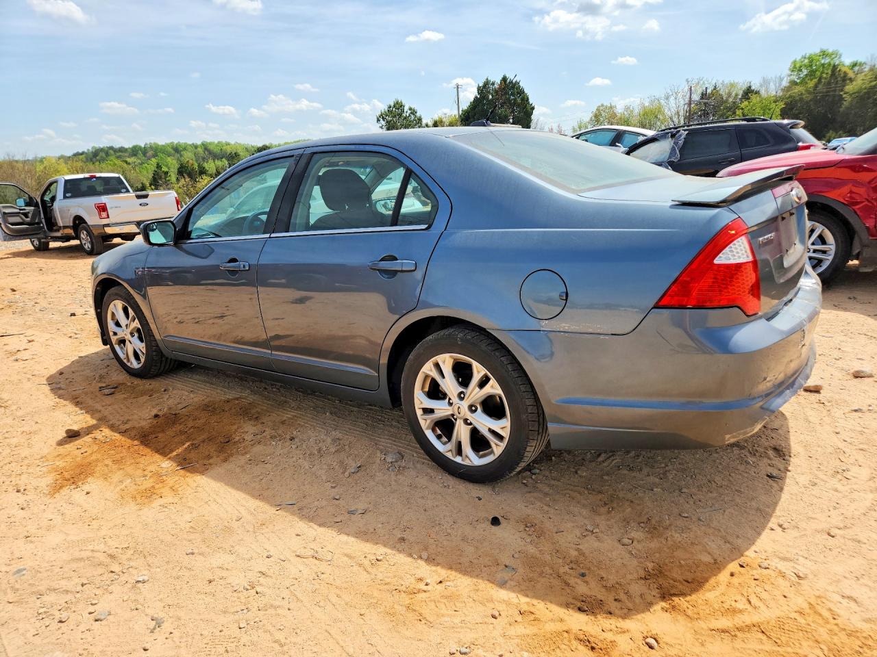 2012 FORD FUSION SE photo 4