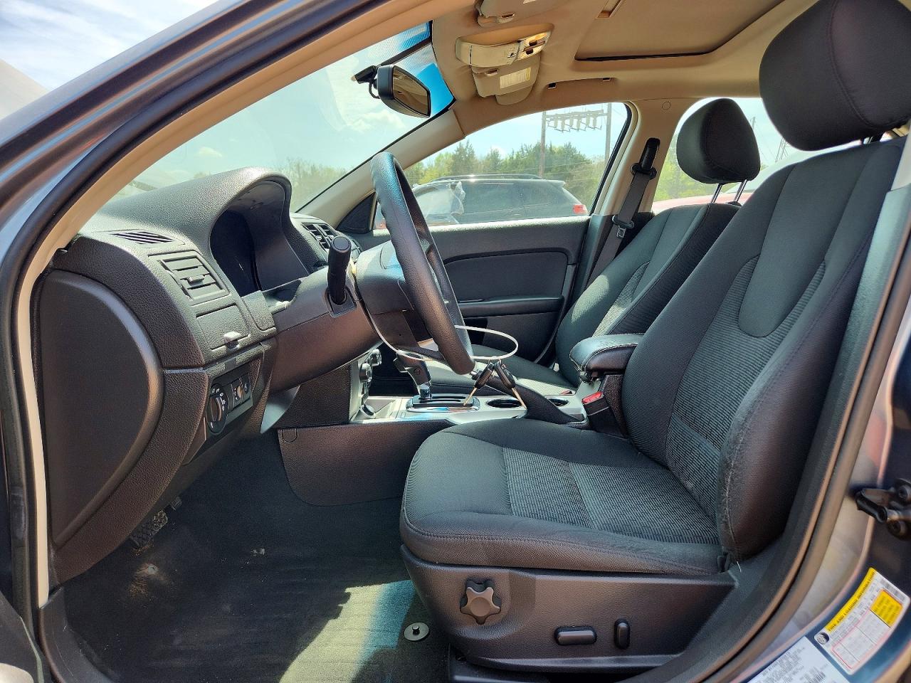 2012 FORD FUSION SE photo 19