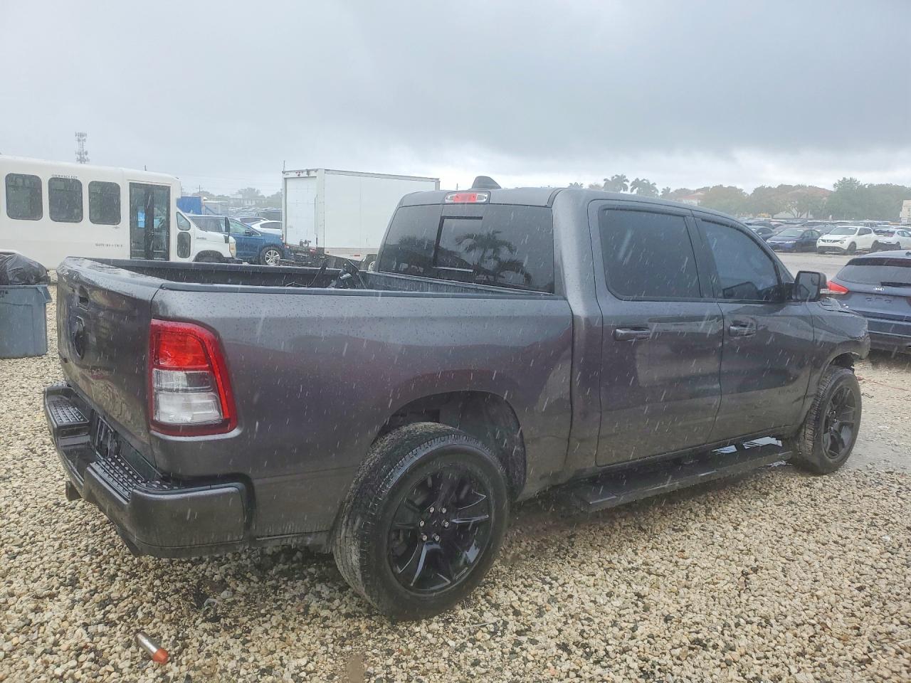 2021 RAM 1500 BIG HORN photo 7