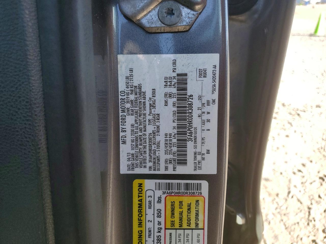2013 FORD FUSION SE photo 23