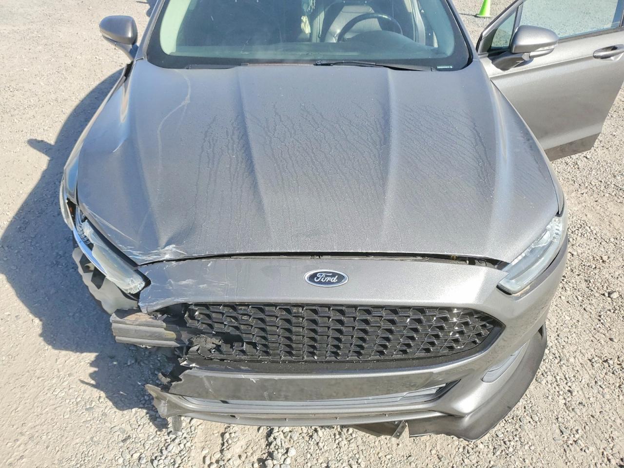 2013 FORD FUSION SE photo 21