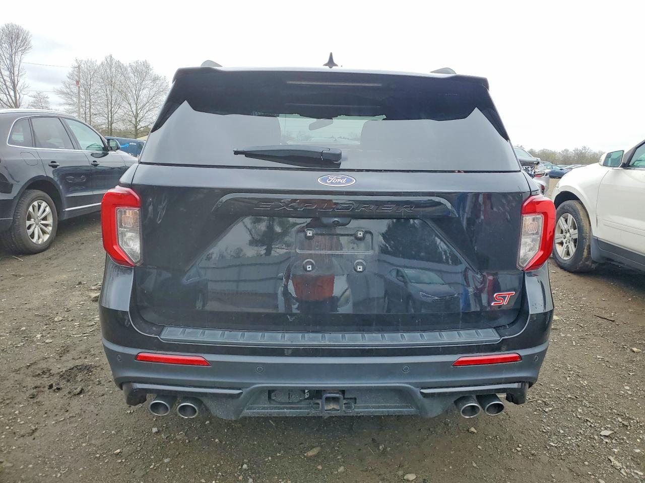 2021 FORD EXPLORER ST photo 16