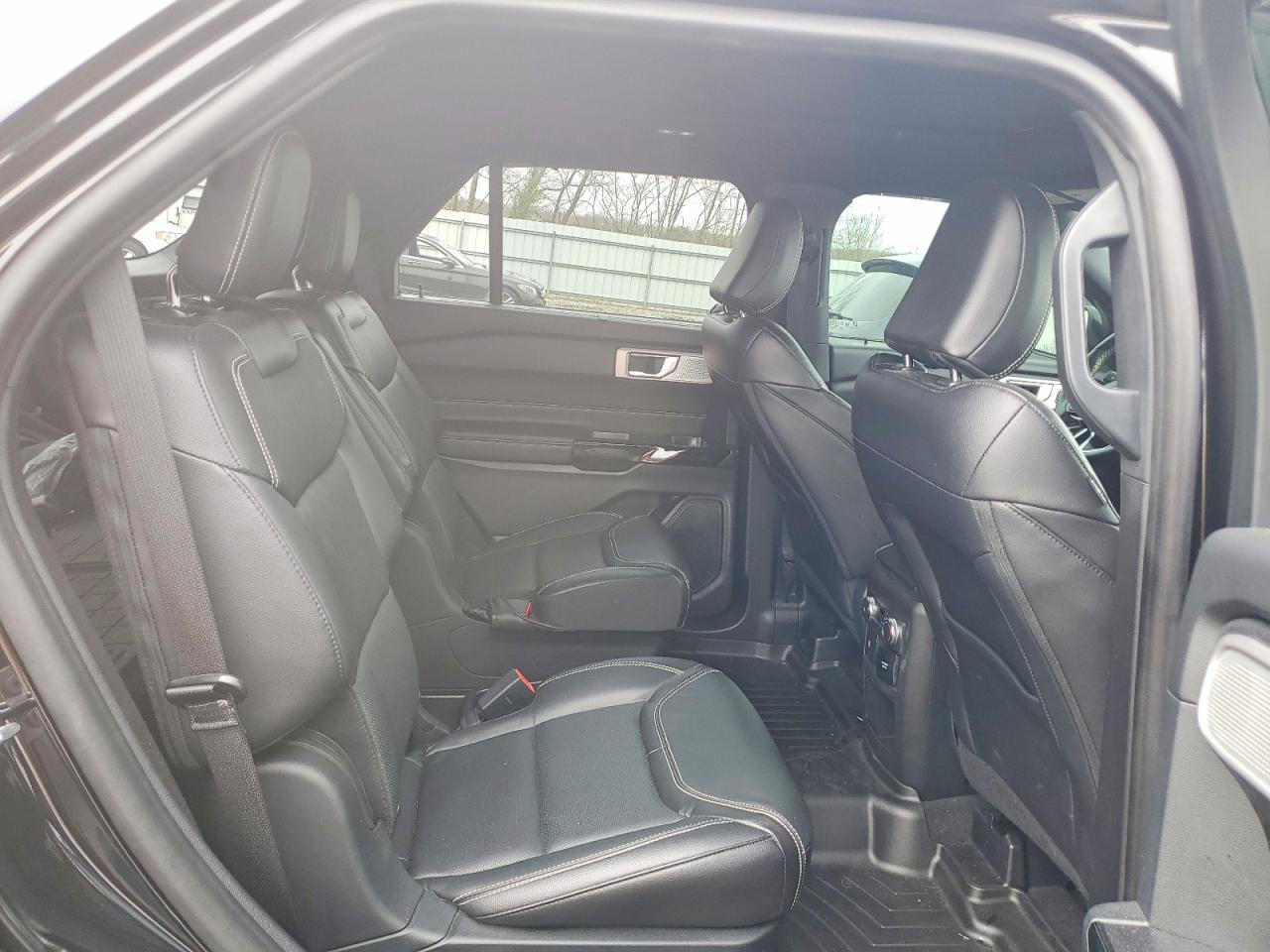 2021 FORD EXPLORER ST photo 31
