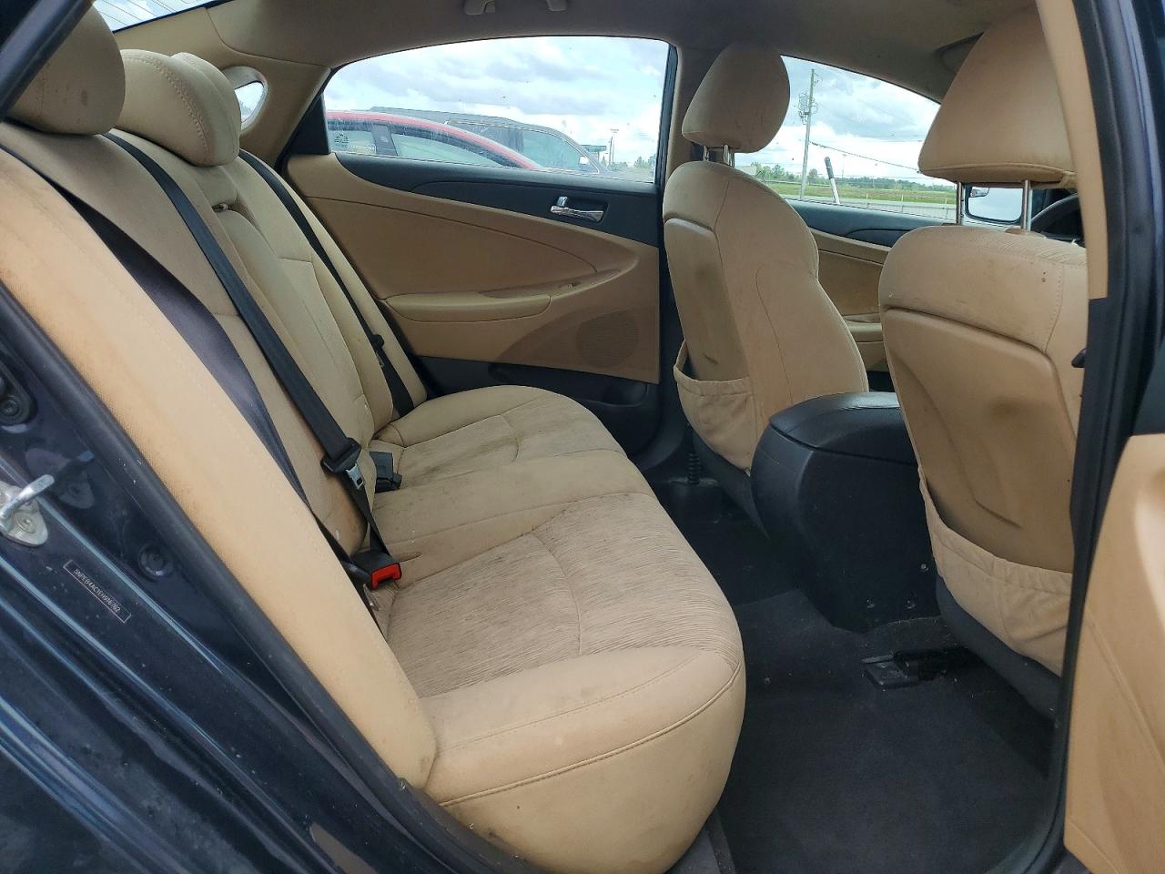2014 HYUNDAI SONATA GLS photo 10