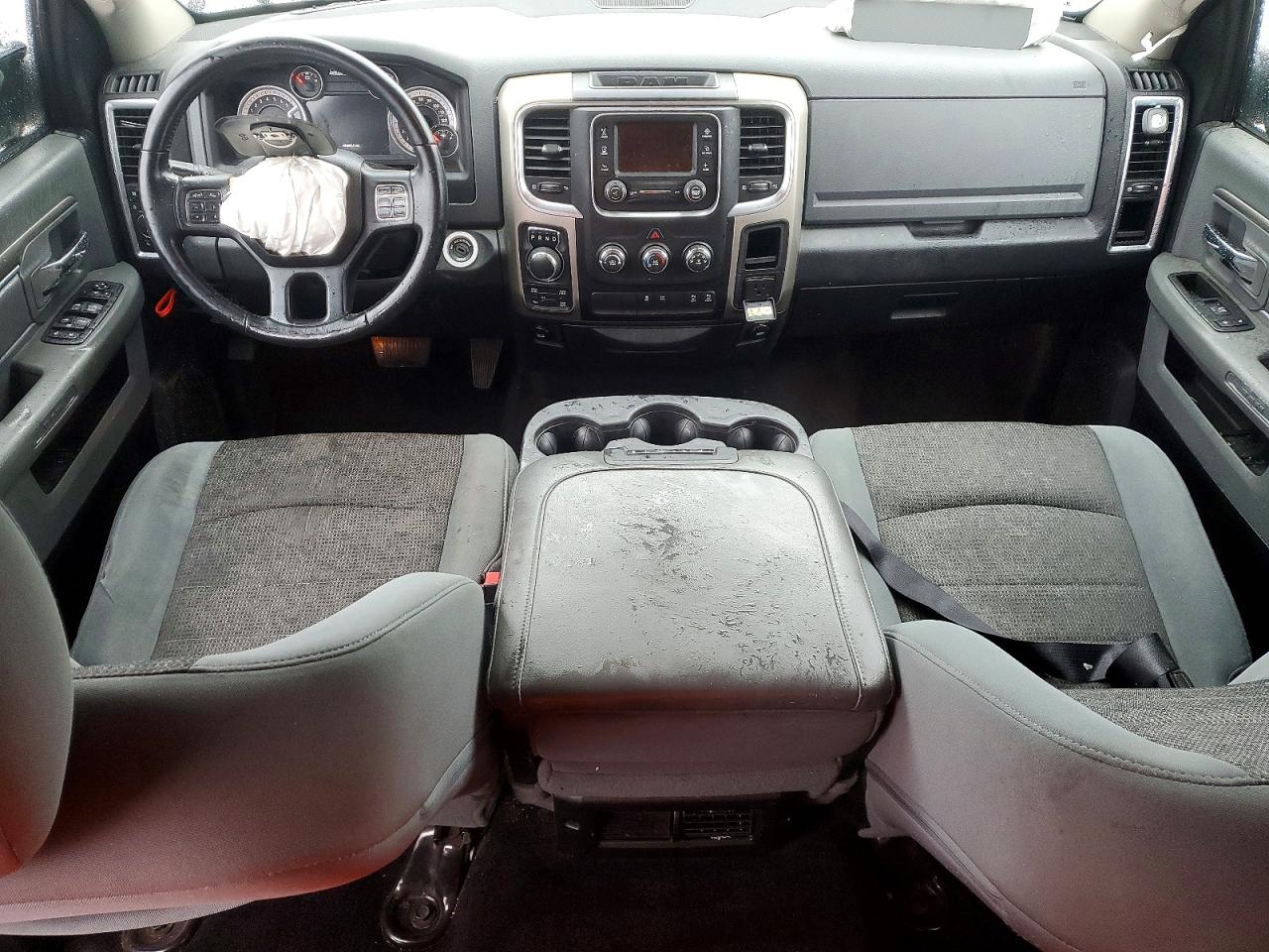 2014 RAM 1500 SLT photo 15