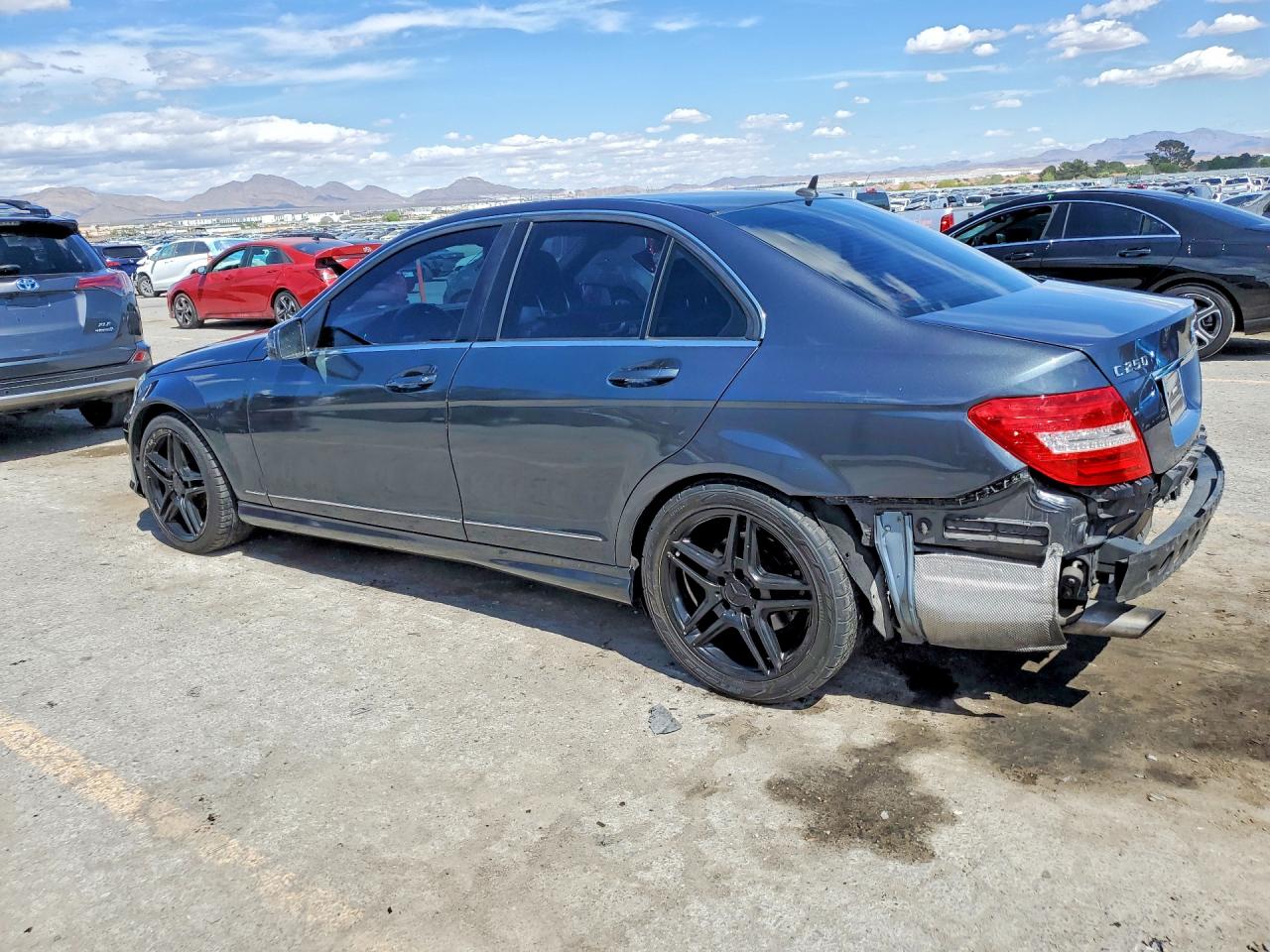 2013 MERCEDES-BENZ C 250 photo 4