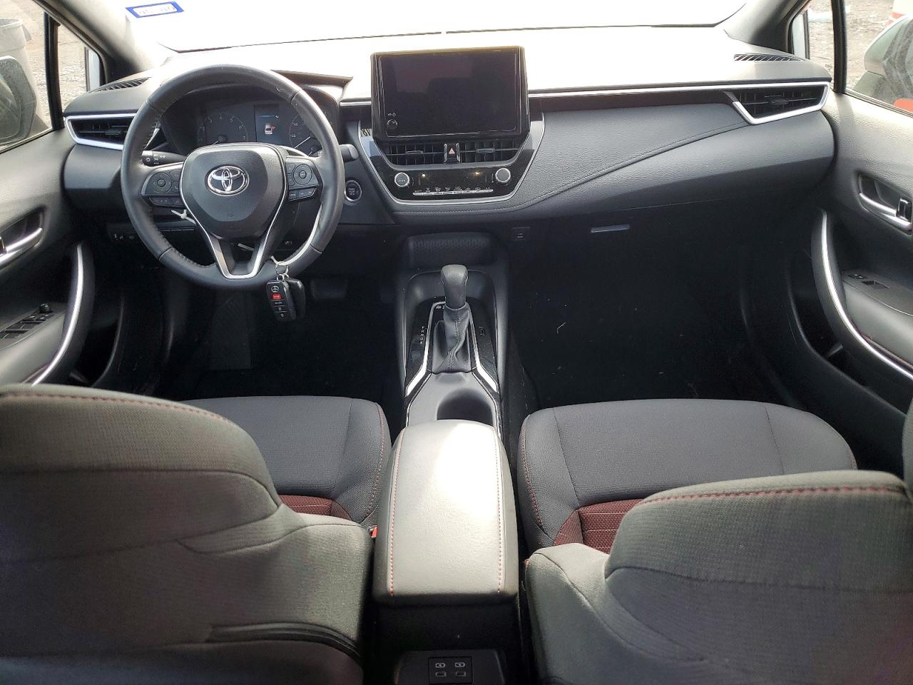 2024 TOYOTA COROLLA photo 22