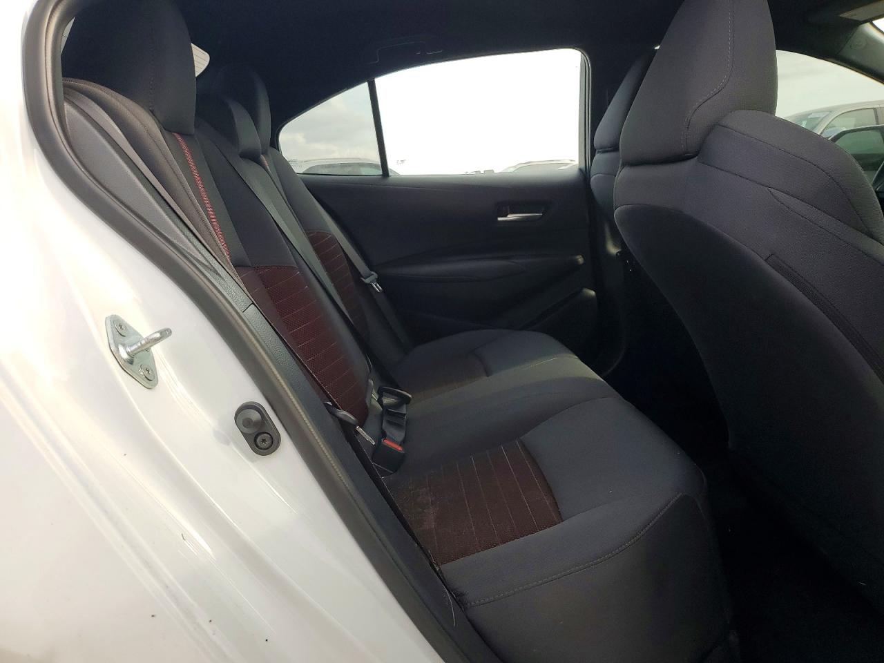 2024 TOYOTA COROLLA photo 28