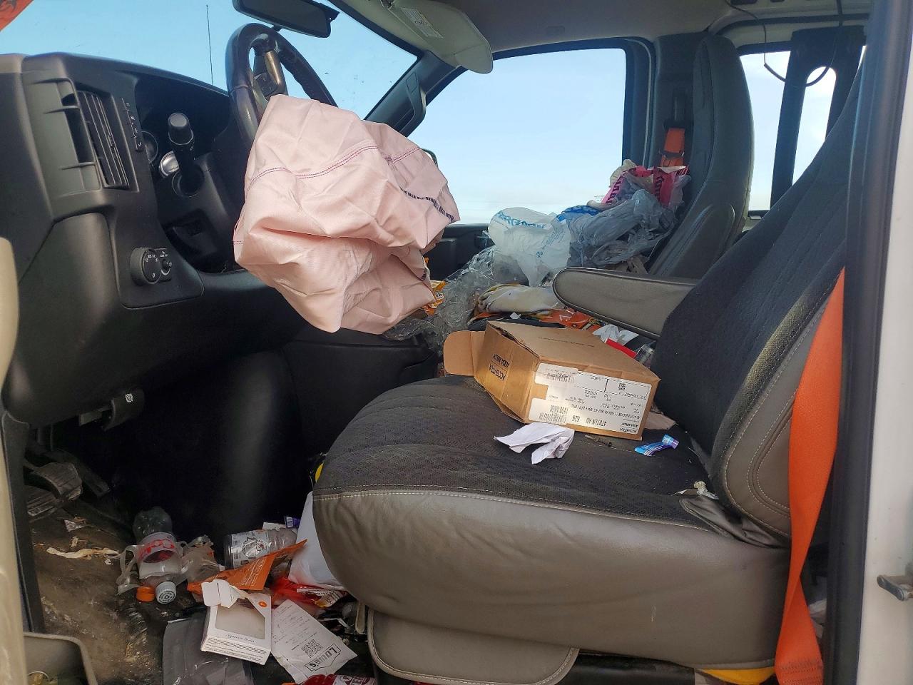 2019 GMC SAVANA 3500 CARGO UTILITY / SERVICE VAN photo 13