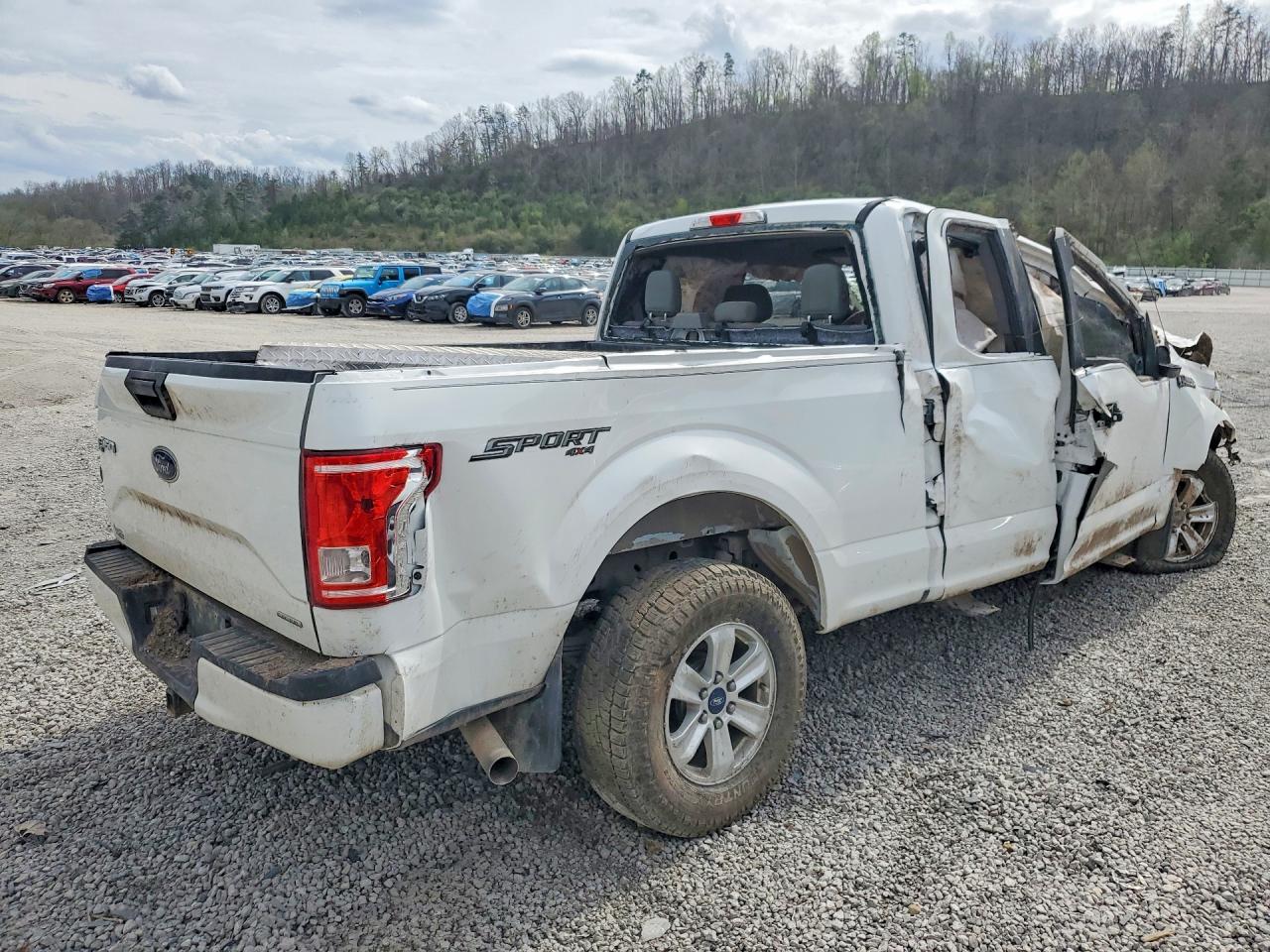 2015 FORD F150 SUPER CAB photo 3