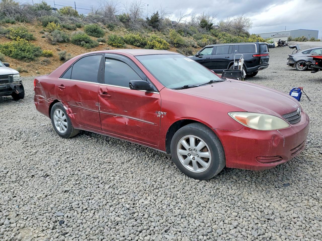 2002 TOYOTA CAMRY XLE photo 7