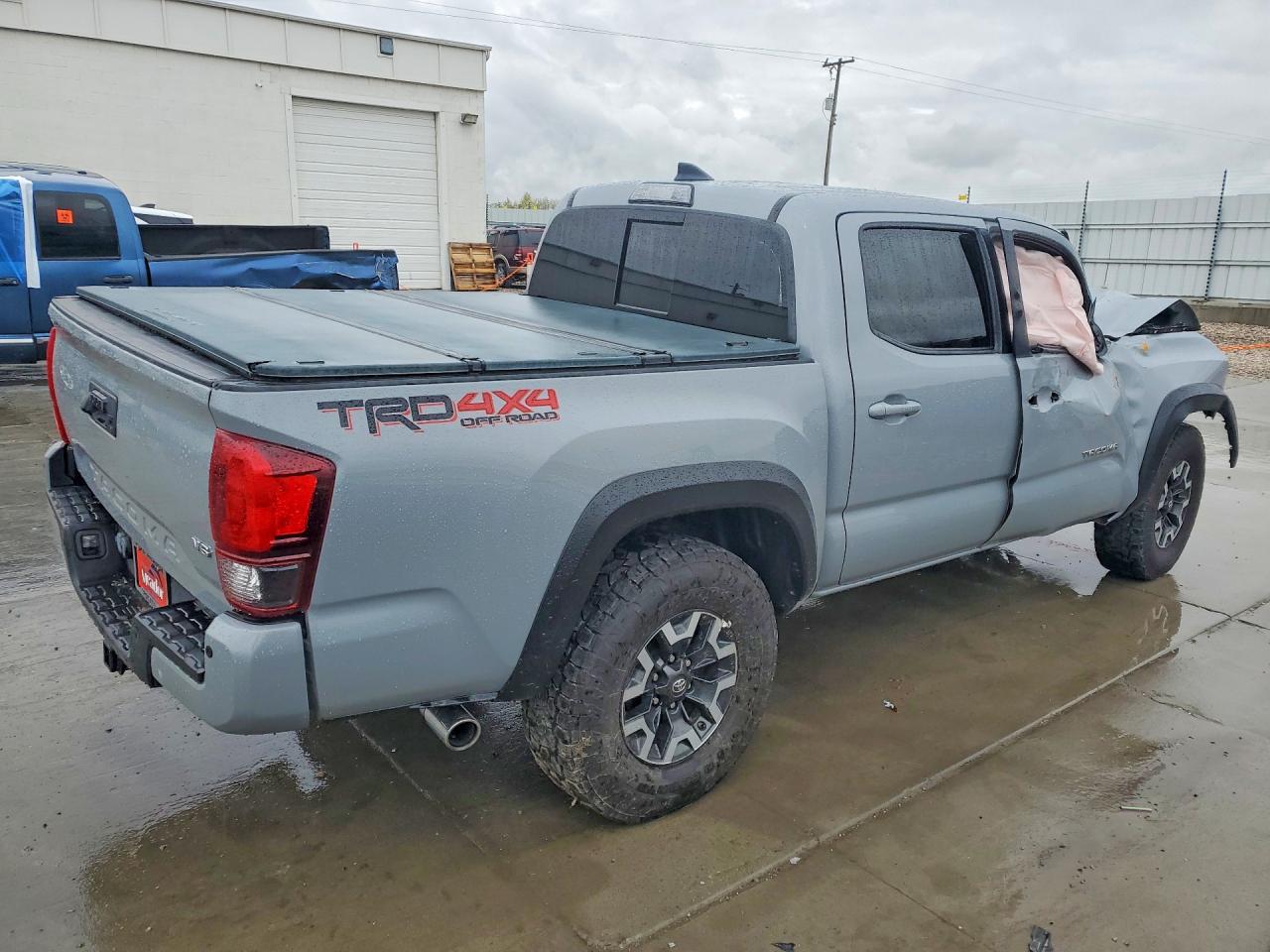 2019 TOYOTA TACOMA TRD OFF-ROAD photo 5