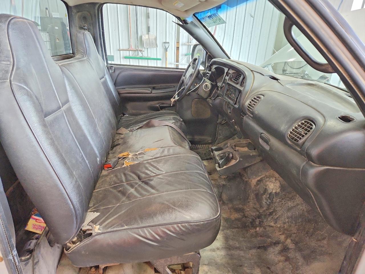 2001 DODGE RAM 1500 photo 13