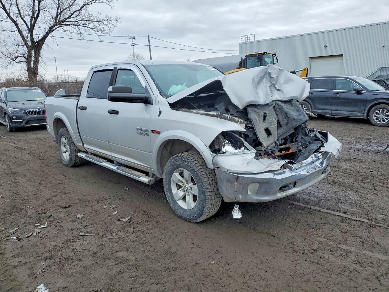 2016 RAM 1500 SLT photo 4