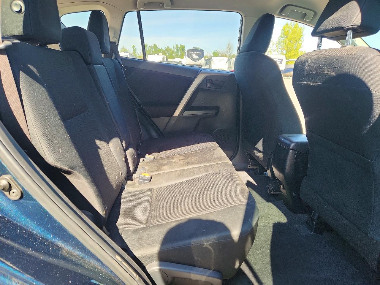 2017 TOYOTA RAV4 LE photo 10