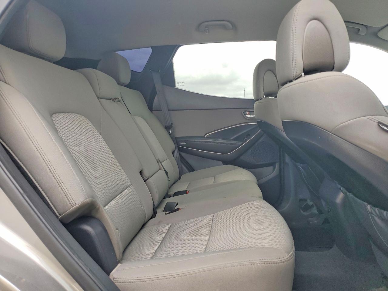 2017 HYUNDAI SANTA FE SPORT 2.4L photo 10