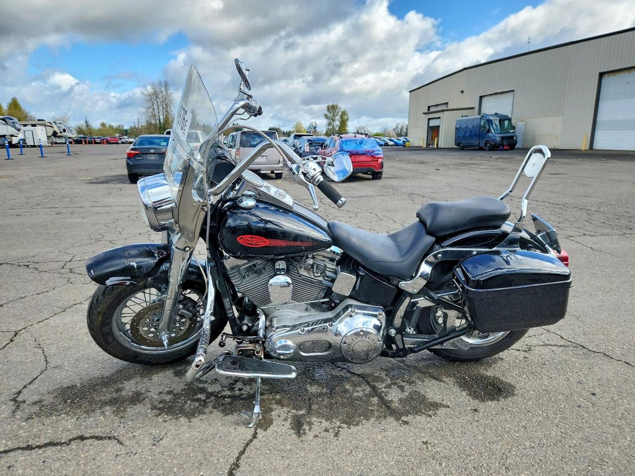 2004 HARLEY-DAVIDSON FXST photo 5