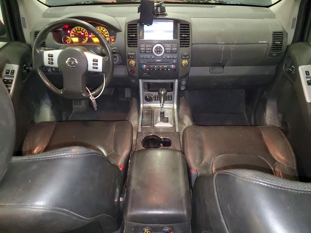2011 NISSAN PATHFINDER S photo 15