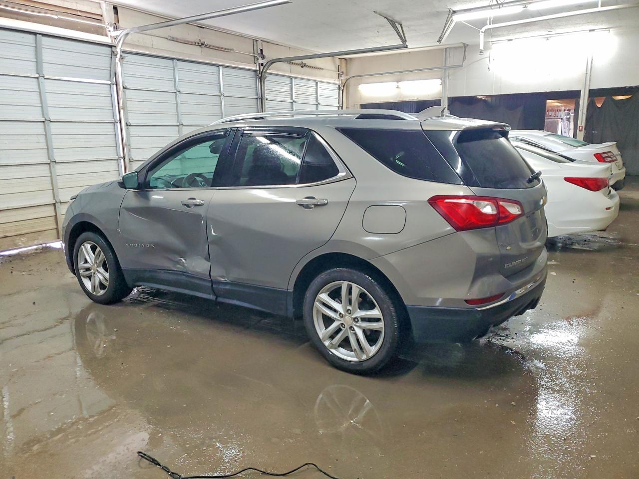 2018 CHEVROLET EQUINOX PREMIER photo 4