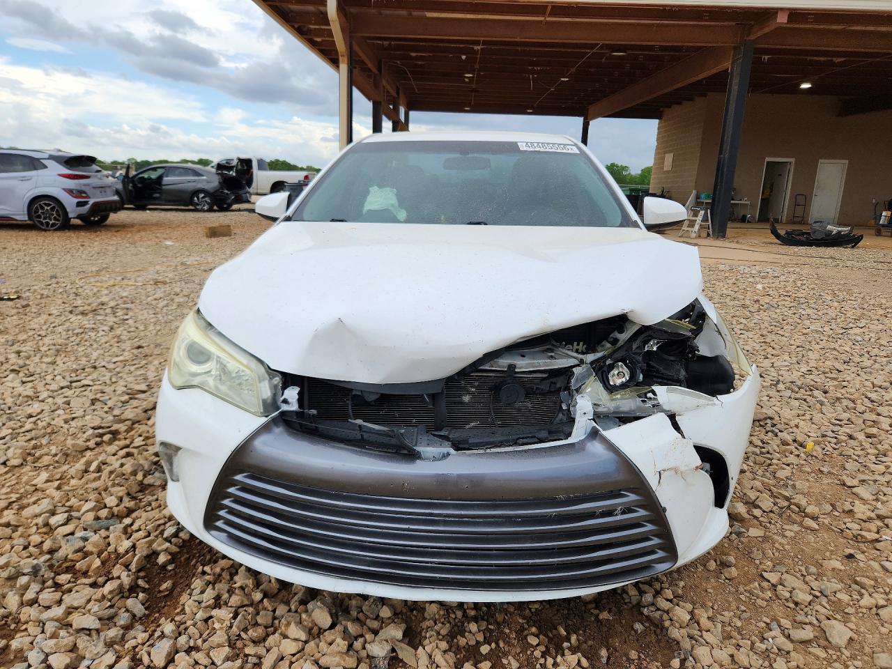 2016 TOYOTA CAMRY LE photo 9