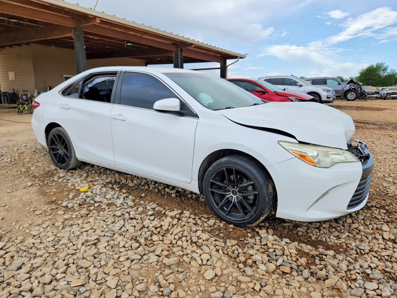 2016 TOYOTA CAMRY LE photo 7