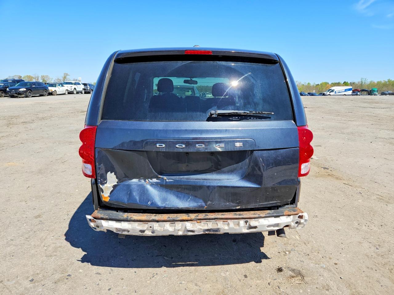 2013 DODGE GRAND CARAVAN SE photo 11