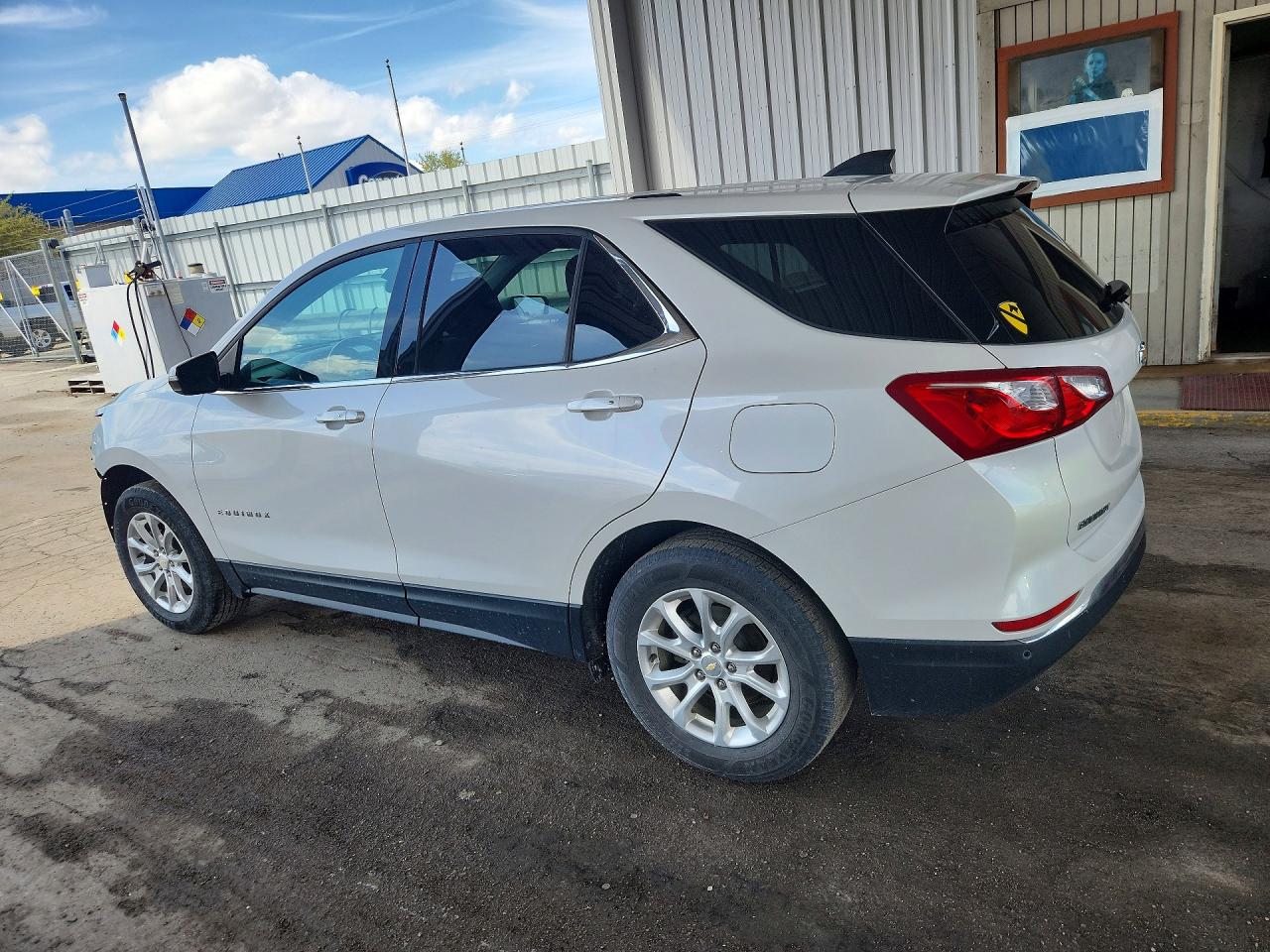 2019 CHEVROLET EQUINOX LT photo 4