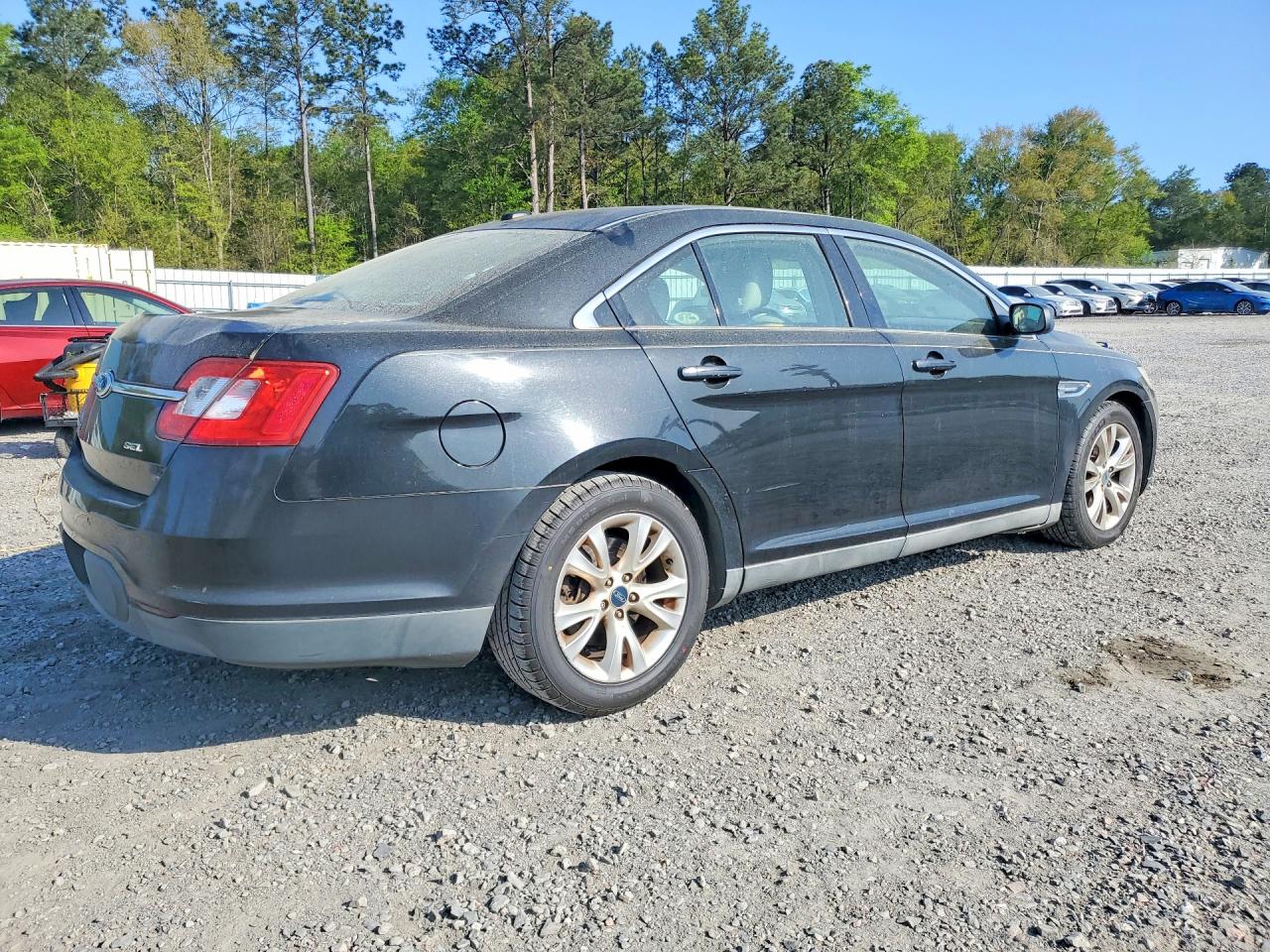 2010 FORD TAURUS SEL photo 5