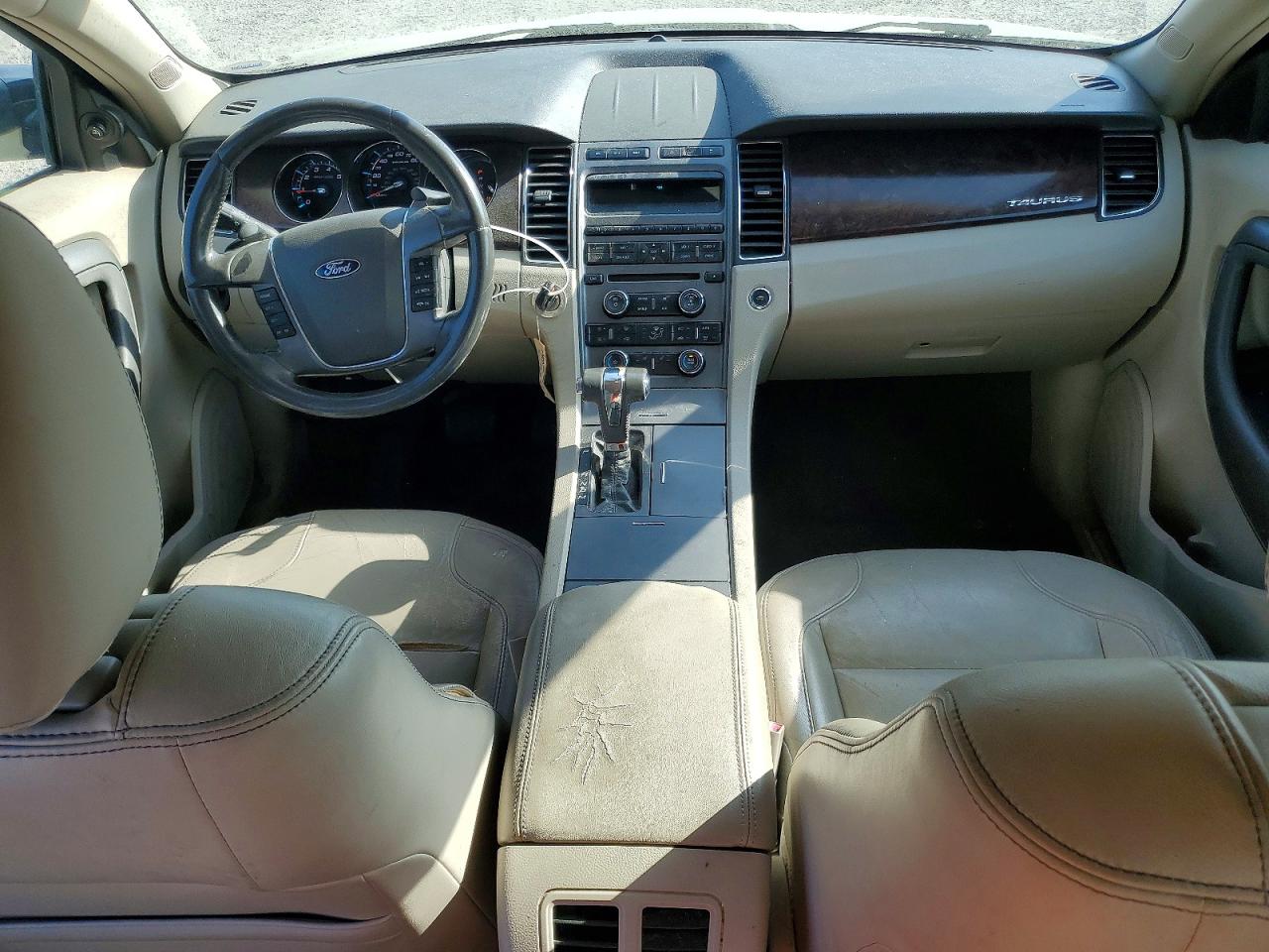 2010 FORD TAURUS SEL photo 15
