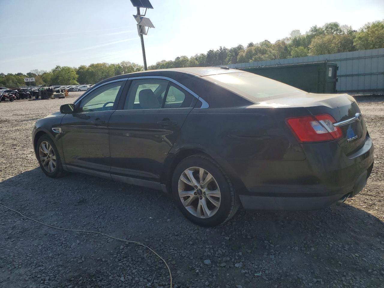 2010 FORD TAURUS SEL photo 3